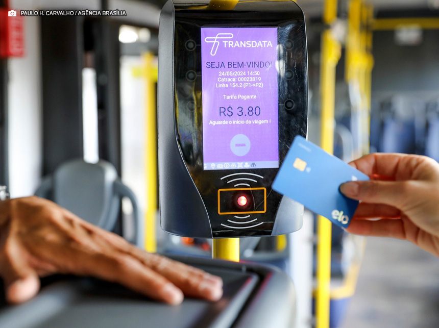 Mais 111 linhas de ônibus passam a aceitar apenas pagamento de passagem por meio eletrônico