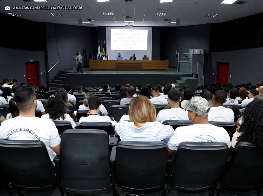 Agentes de vigilância ambiental são capacitados para combate ao Aedes aegypti no DF
