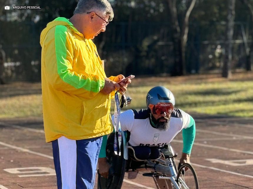 Pepa entrega título de Cidadão Honorário de Brasília ao medalhista paralímpico Parré