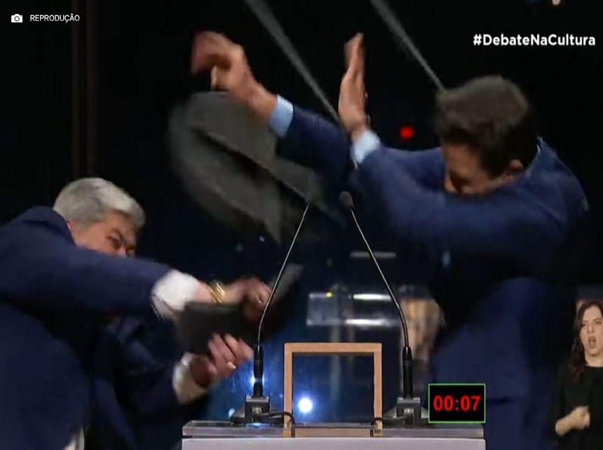 Datena x Marçal: Falta de sangue de barata dá cadeirada na falta de escrúpulos em debate da TV Cultura