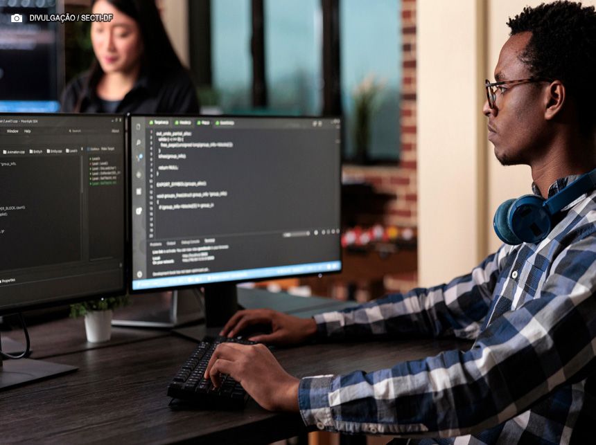 Curso gratuito de desenvolvimento de sistemas tem inscrições abertas