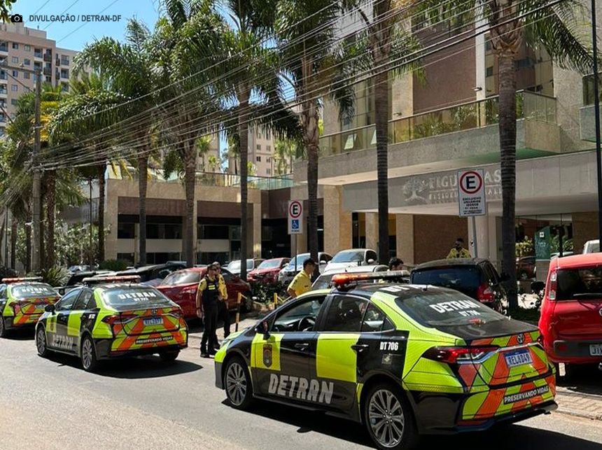 Operação fiscaliza uso de vagas especiais em estacionamentos de Águas Claras