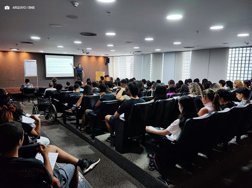 Aulões gratuitos para o Enem estão com inscrições abertas