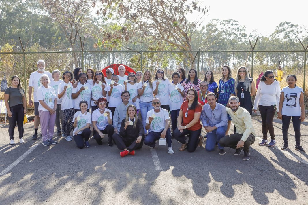 Tai chi chuan da UBS em Sobradinho II recebe premiação por atuação em campeonato
