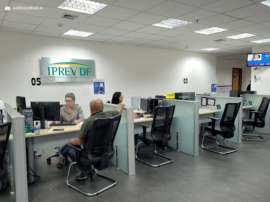 Aposentados e pensionistas nascidos em maio e junho sem confirmação de prova de vida devem ter benefício suspenso