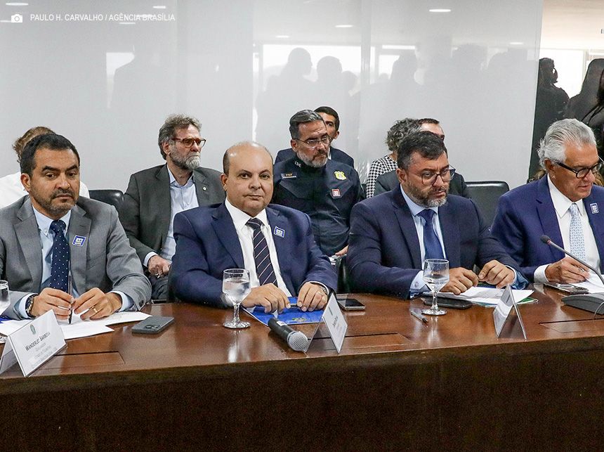 Ibaneis defende parceria no combate aos incêndios florestais e aborda ações criminosas em encontro do governo federal com governadores