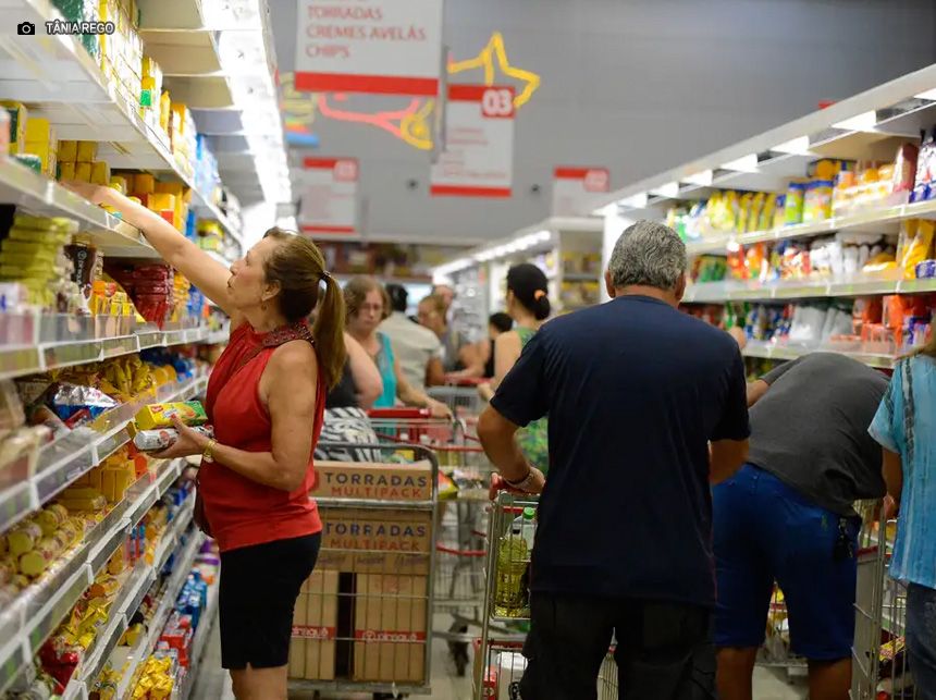 Inflação desacelera para todas as faixas de renda em agosto