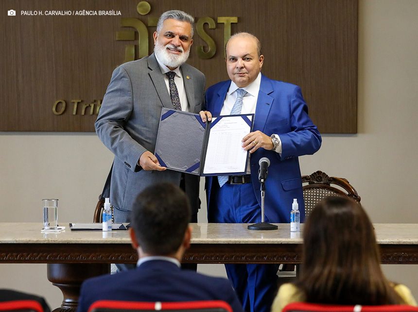 GDF recebe doação de 1,2 mil itens de informática para reforço tecnológico e ampliação digital