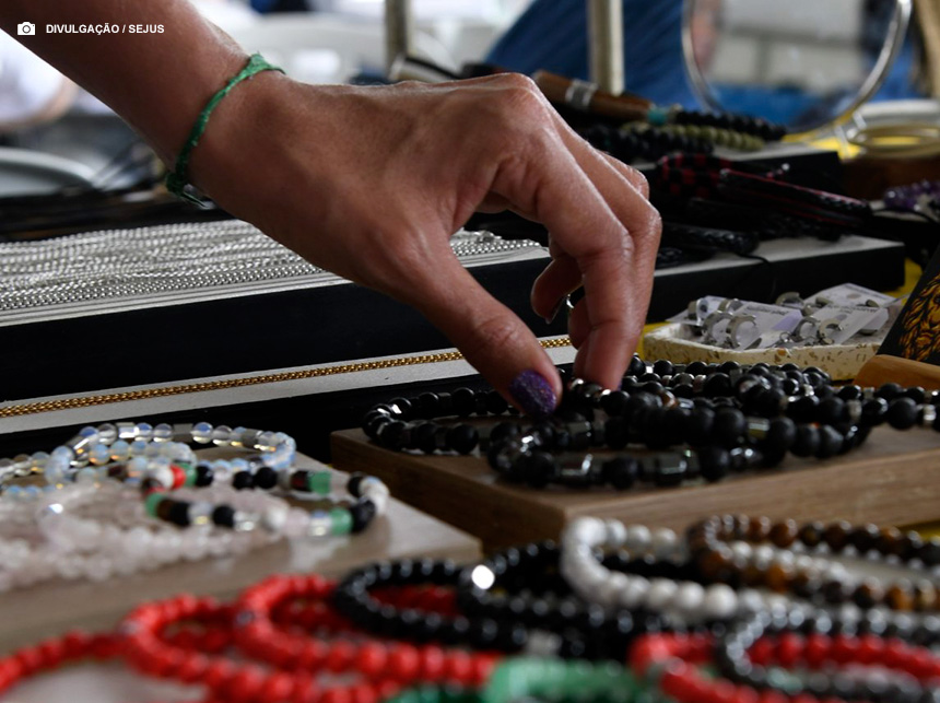 Feira de Talentos estimula o empreendedorismo feminino e a economia solidária