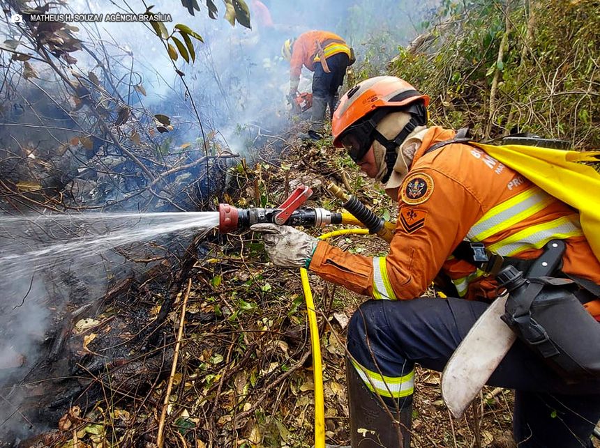 Queimadas: CBMDF convoca 2.000 militares do expediente administrativo para reforçar Operação Verde Vivo