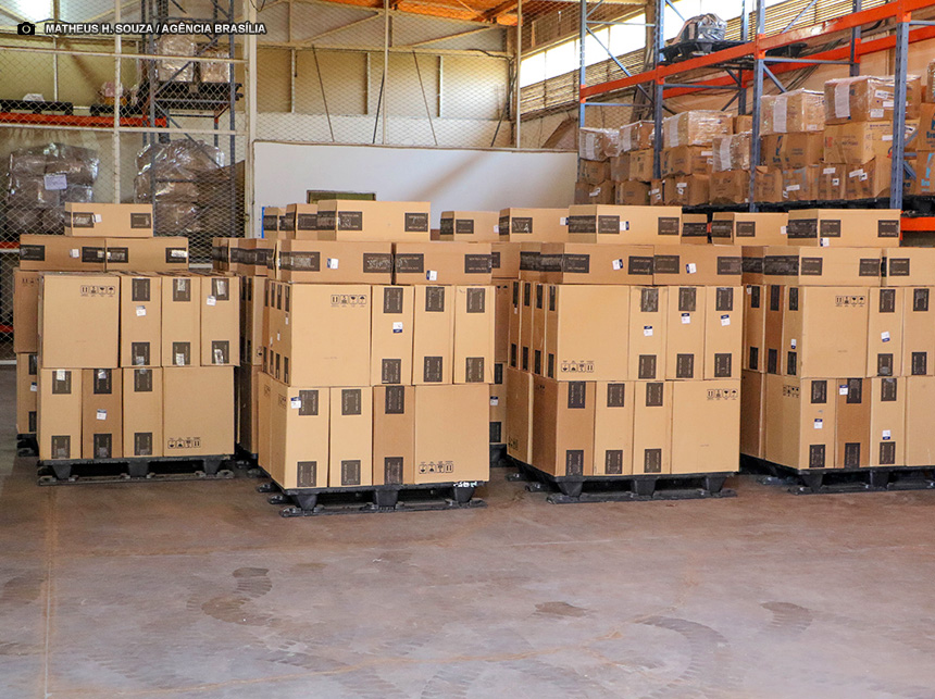 Receita do DF apreende carga de cigarros sem nota fiscal avaliada em R$ 4 milhões