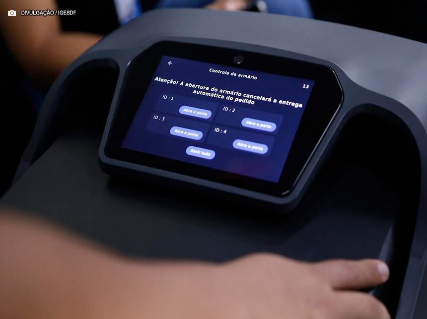 Hospital de Base começa a testar robô para dispensação de medicamentos