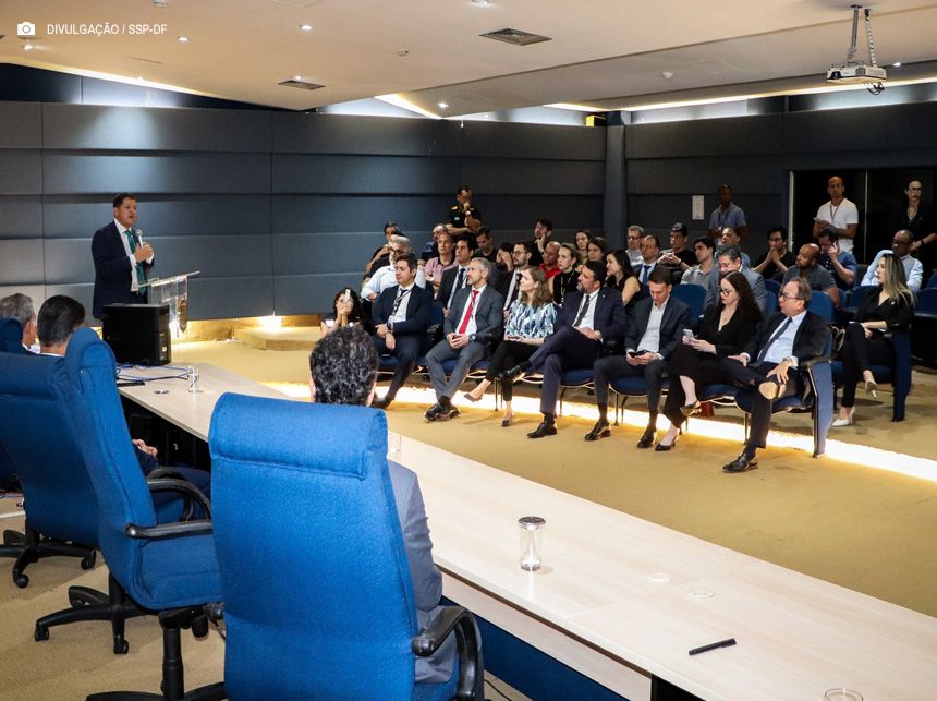 Segurança pública do DF assina acordo com a PF para combate a crimes cibernéticos