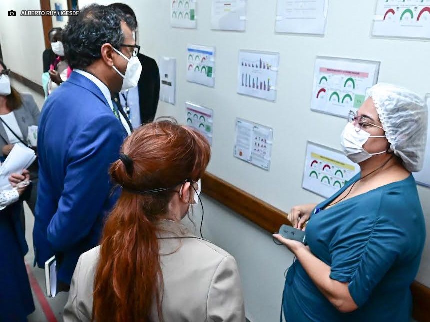 Hospital de Base recebe visita de comitiva internacional da USAID (EUA) para discutir estratégias em prevenção a infecção hospitalar
