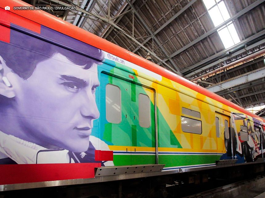 História de Ayrton Senna vira galeria de arte em trem da CPTM em São Paulo