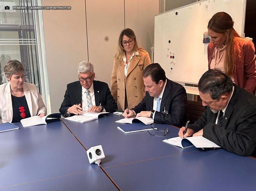 Caesb assina contrato com banco alemão para receber financiamento de R$ 312 milhões