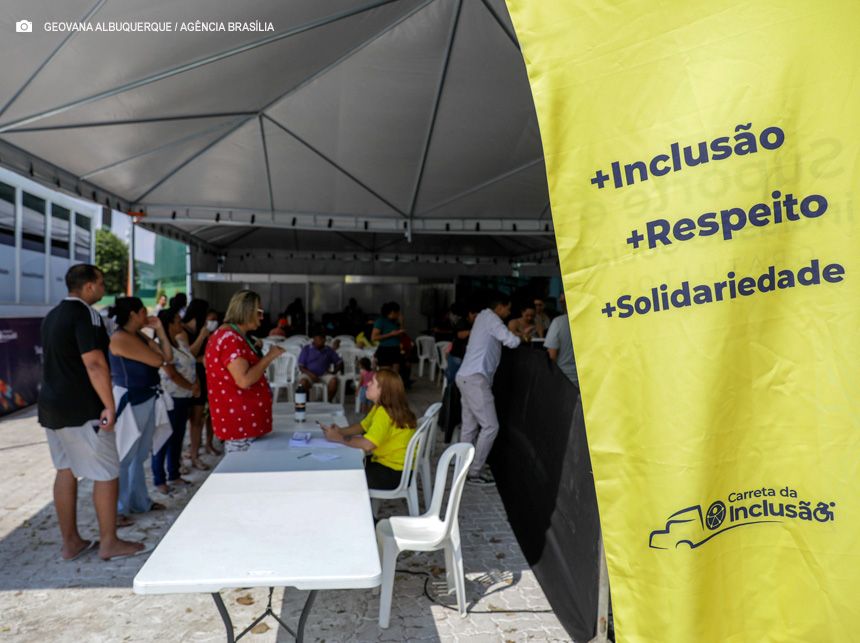 Primeiro ciclo da Carreta da Inclusão teve mais de 11 mil atendimentos em seis cidades