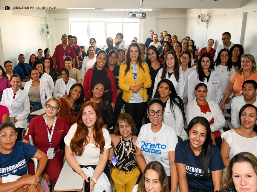 Programa Direito Delas promove palestra para estudantes de enfermagem