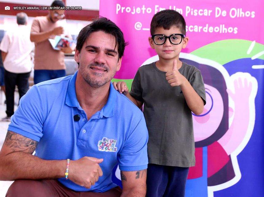 ‘Em Um Piscar de Olhos’ entrega óculos para alunos da Rede Pública do DF