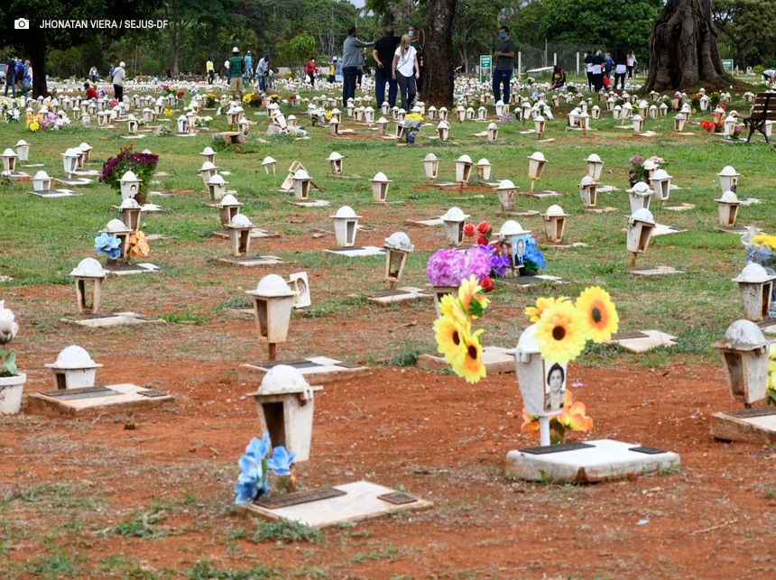 Cemitérios do Distrito Federal devem receber 600 mil visitantes no Dia de Finados