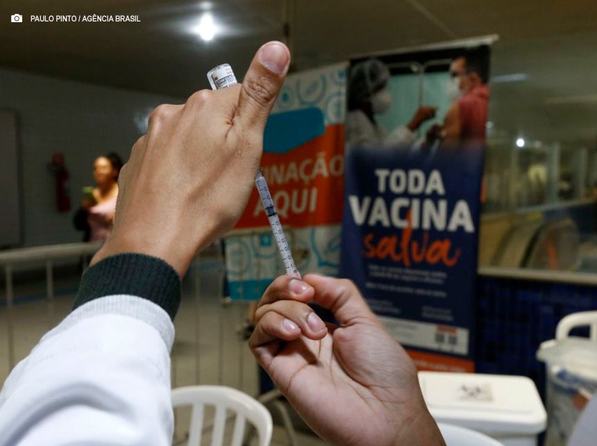 Anvisa atualiza composição de vacinas contra gripe para 2025