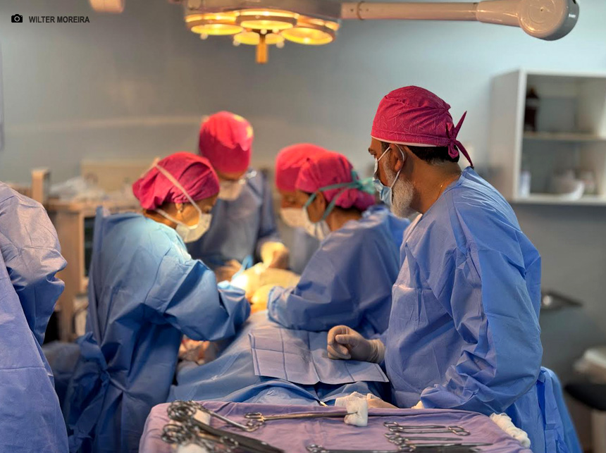 Jorge Vianna torna tradição a participação em mutirão de reconstrução mamária do HRT