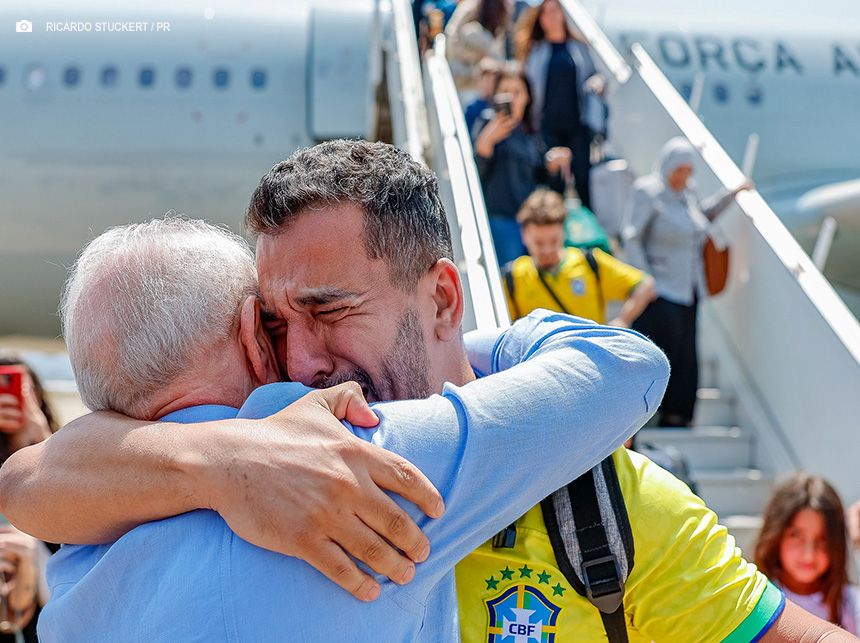 Lula aos repatriados do Líbano: “Que vocês encontrem no Brasil a felicidade que tiraram de vocês”
