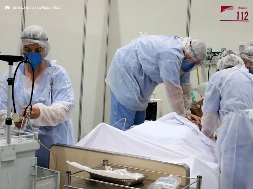 Número de médicos quase dobra nos últimos 14 anos