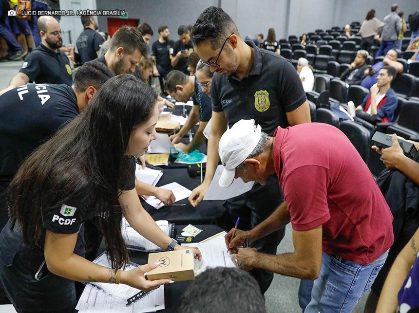 Primeira fase da Operação Rastreamento Final recupera 12 celulares por dia no DF