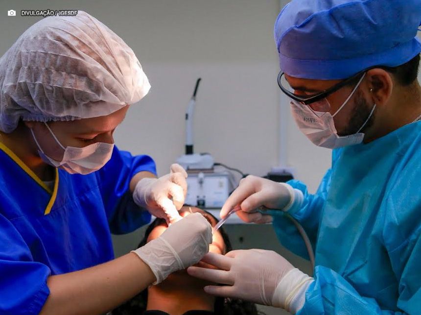 Dia do Cirurgião-Dentista e Dia Nacional da Saúde Bucal chama a atenção para o serviço de excelência prestado no HRSM