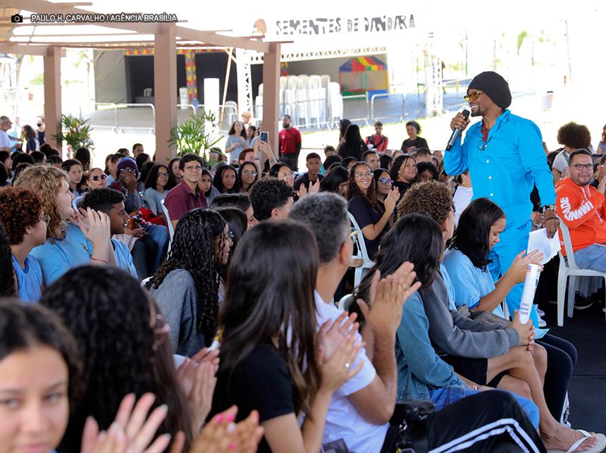 Afrocultura para jovens e muita música no primeiro dia do Festival Consciência Negra