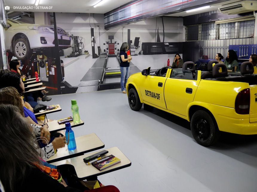 Escola Pública de Trânsito já atendeu 7 mil alunos em 160 turmas de capacitação