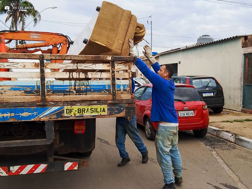 Mais de 300 toneladas de inservíveis já foram retiradas das ruas de Ceilândia este ano