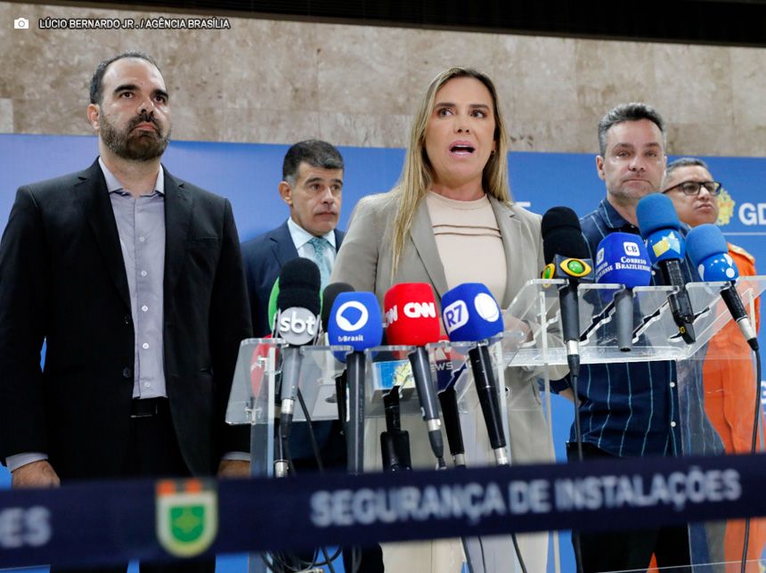 Inquérito vai investigar explosões na Praça dos Três Poderes; segurança é reforçada