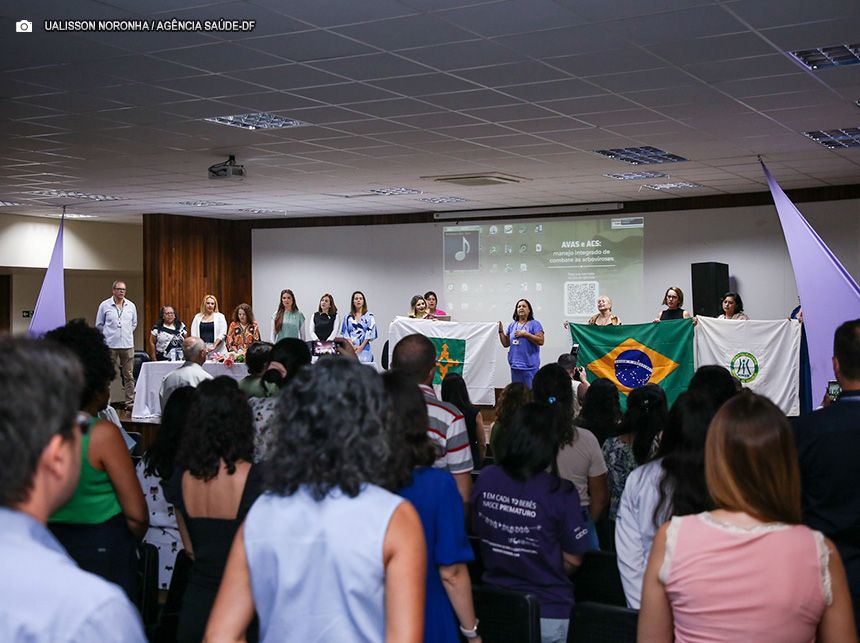 HMIB completa 58 anos com homenagens a servidores