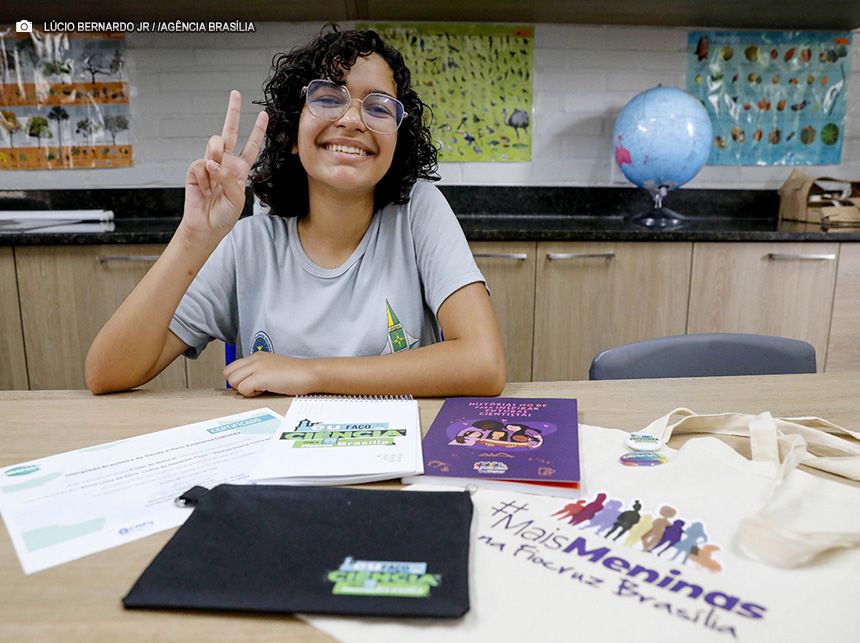 Aluna da rede pública do DF é campeã da Olimpíada de Saúde e Meio Ambiente