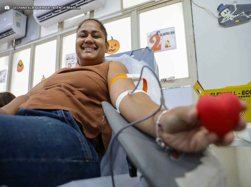 Hemocentro reforça pedido por doação de sangue, em mês com muitos feriados