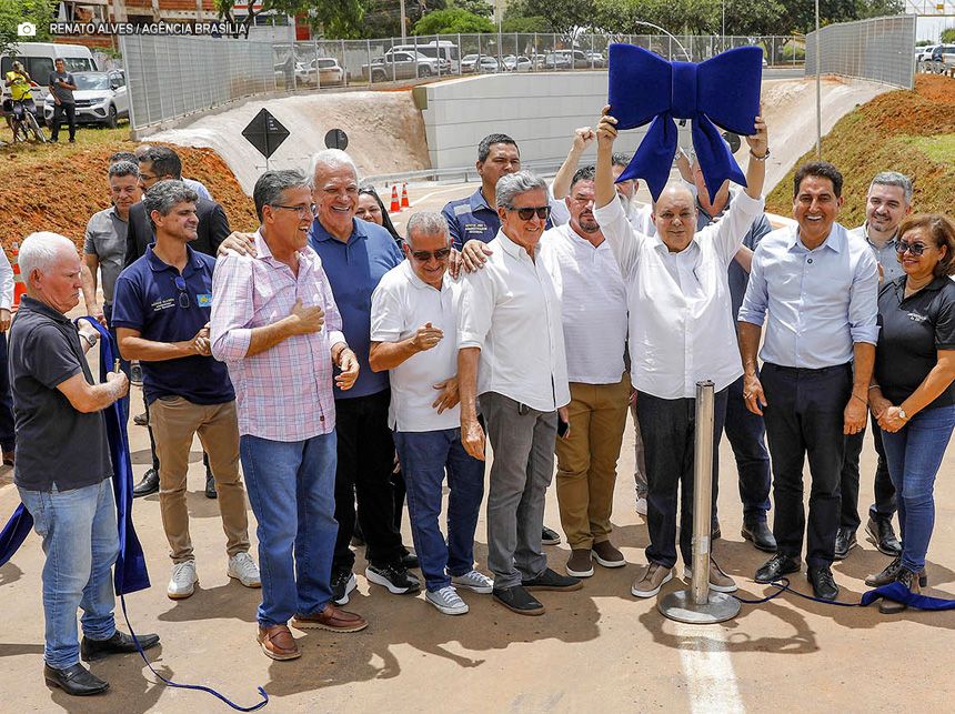 Ibaneis Rocha inaugura novo complexo viário do Riacho Fundo