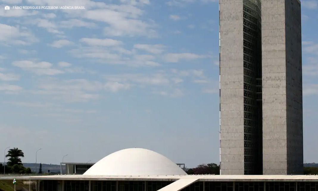 Senado pede que Dino libere recursos de emendas parlamentares