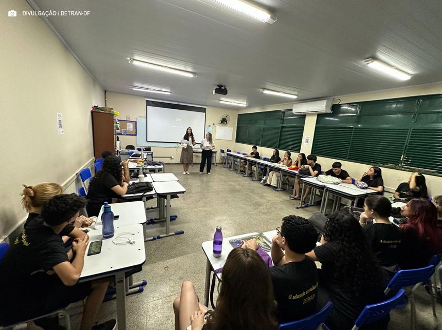 Detran-DF oferece aulas gratuitas de revisão para candidatos à CNH