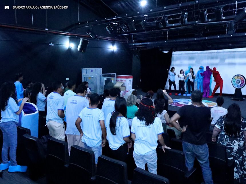 Alunos da rede pública do DF participam de Oficina de Comunicação em Saúde sobre HIV e Aids