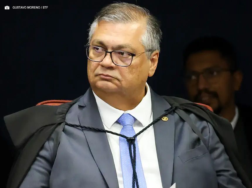 Flávio Dino libera parte de emendas de comissão bloqueadas