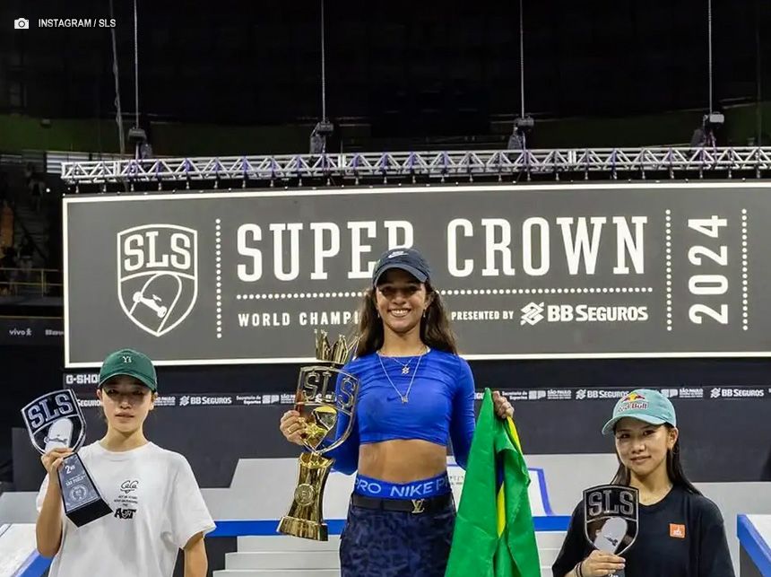 Rayssa Leal vence no fim e se torna tricampeã mundial de skate street