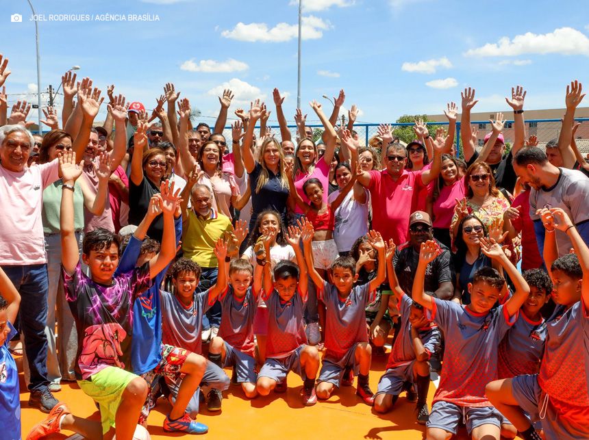 Riacho Fundo II ganha nova praça para prática de esportes, lazer e convivência da população