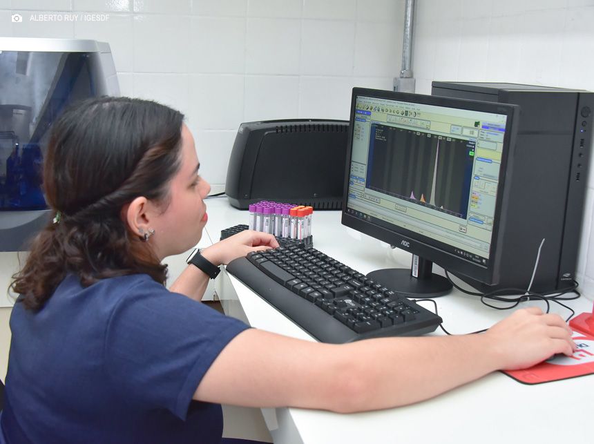 HBDF recebe equipamento de eletroforese de proteínas e hemoglobinas