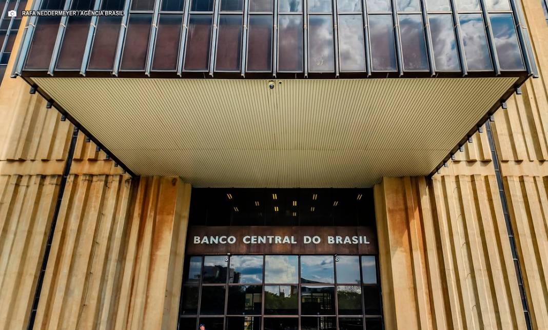 Copom mantém taxa básica de juros em 15% ao ano