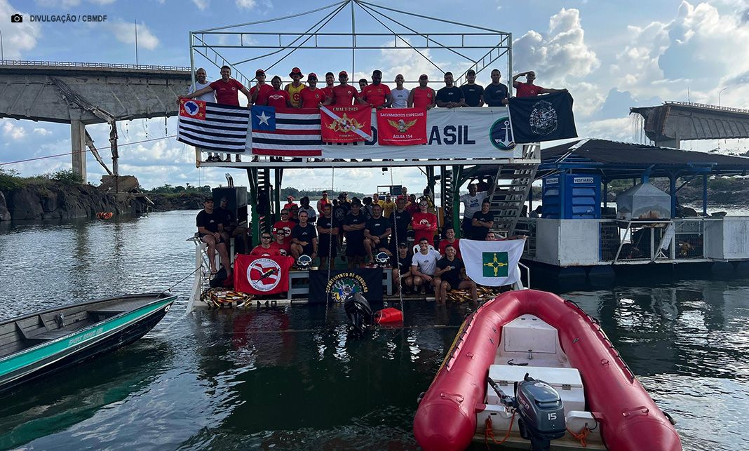 Bombeiros do DF encerram missão de resgatar vítimas do acidente sobre o Rio Tocantins