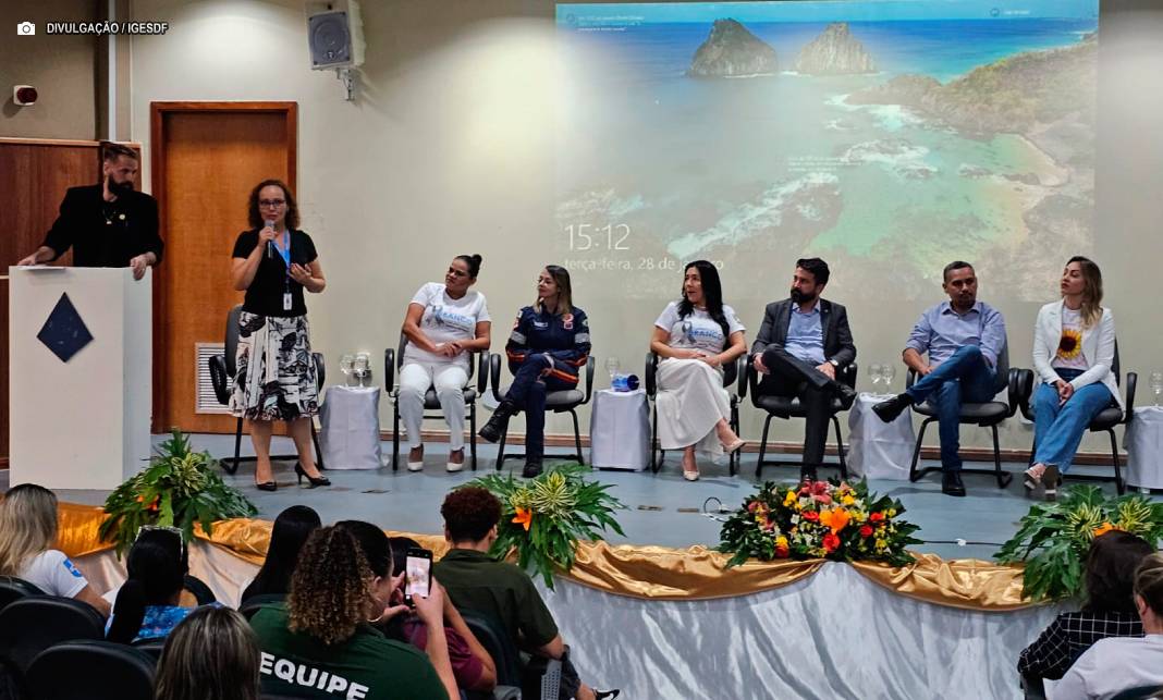 Profissionais do Hospital Regional de Santa Maria participam de evento em alusão ao Janeiro Branco