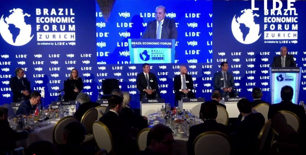 Em Zurique, Ibaneis reforça compromisso com a transição energética e uso de energia limpa em prédios públicos