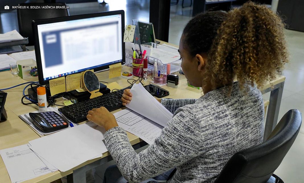 Iniciativas do Governo do Distrito Federal ajudam jovens a entrar no mercado de trabalho